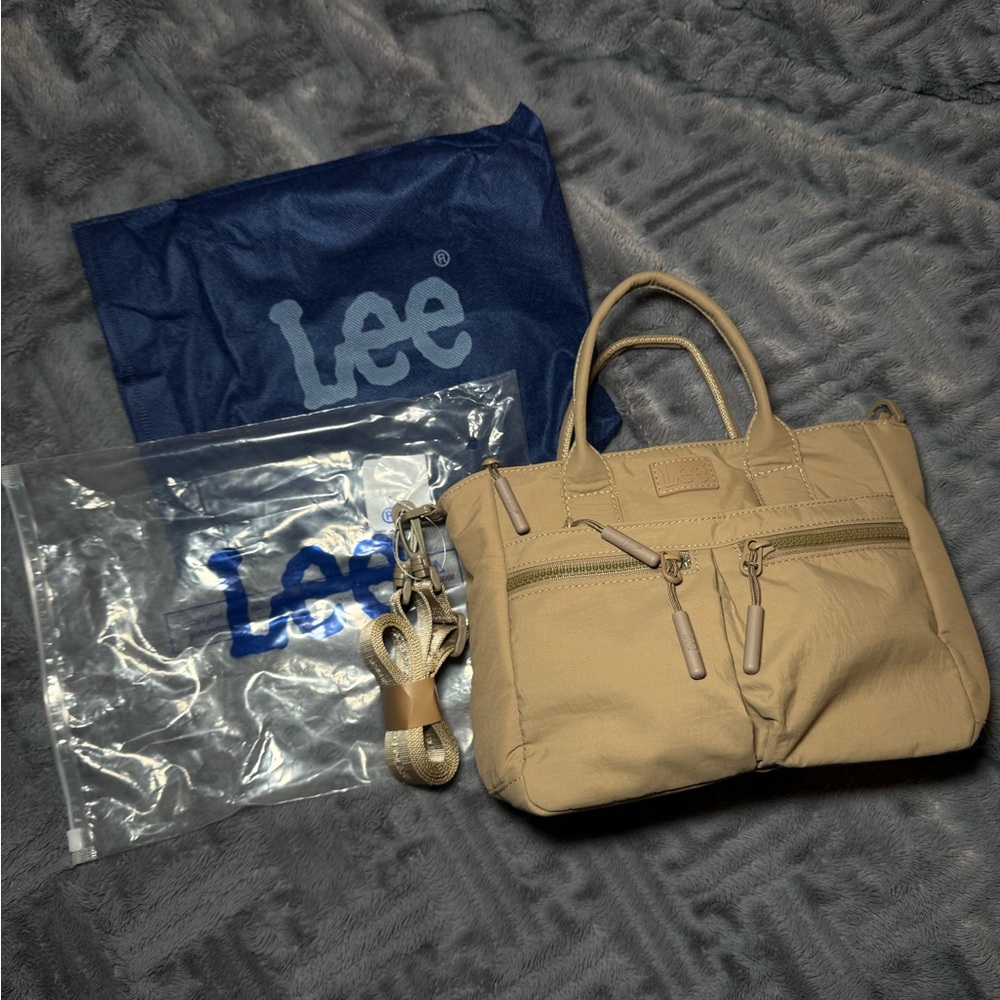 Lee Tan Crossbody Tote with Removable Strap